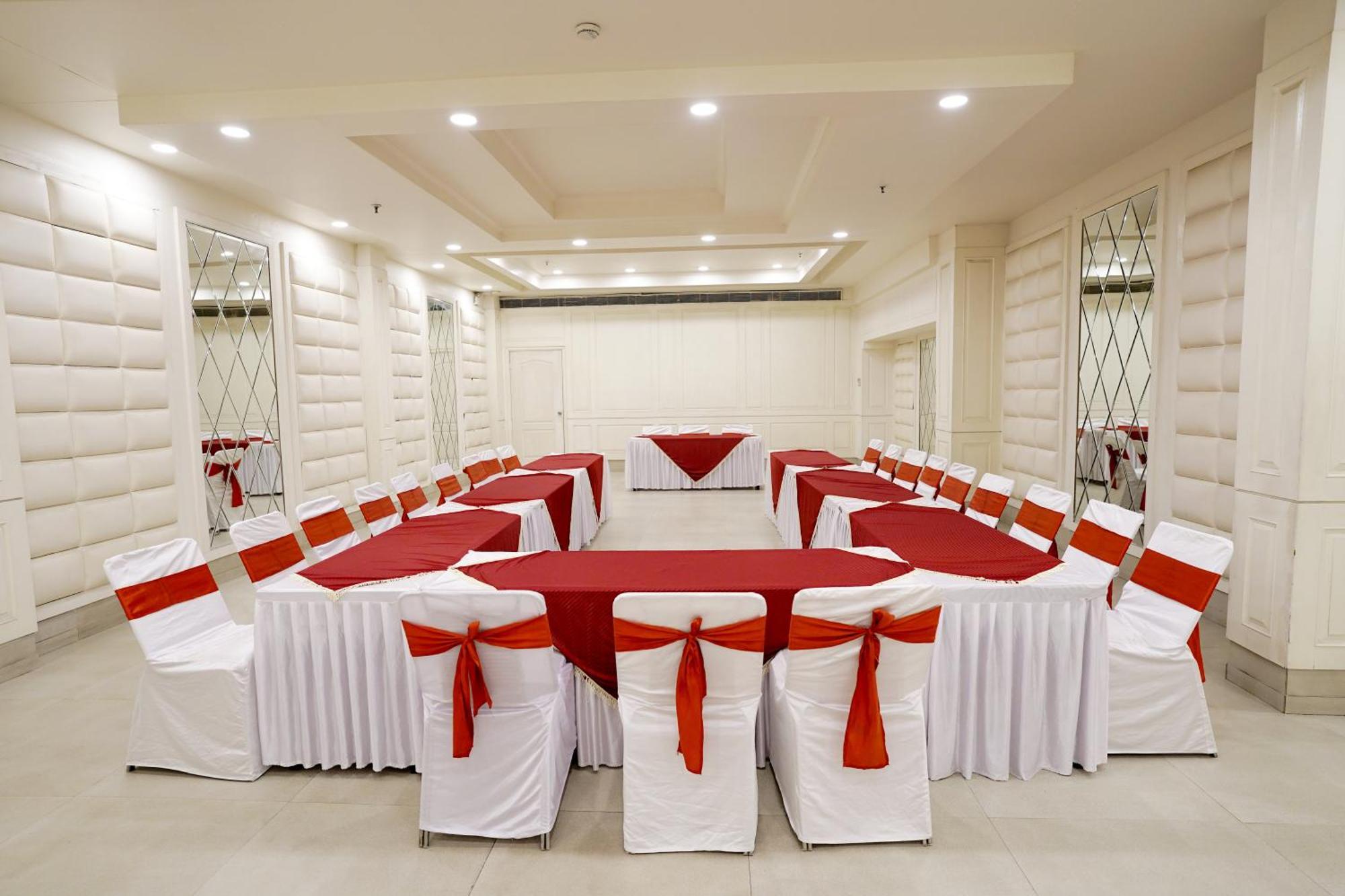 Cygnett Lite Grand, Jaipur Otel Dış mekan fotoğraf